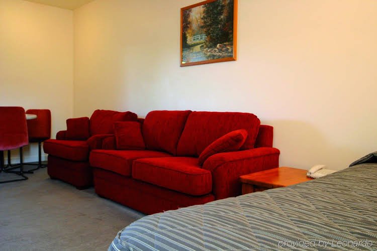 Фото Belmont Motor Inn