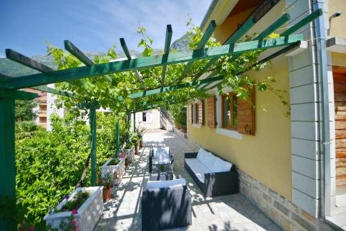 Фото Apartments Risan