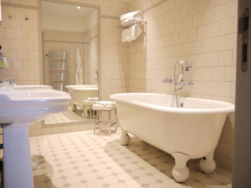 Фото La Résidence du Vieux Port