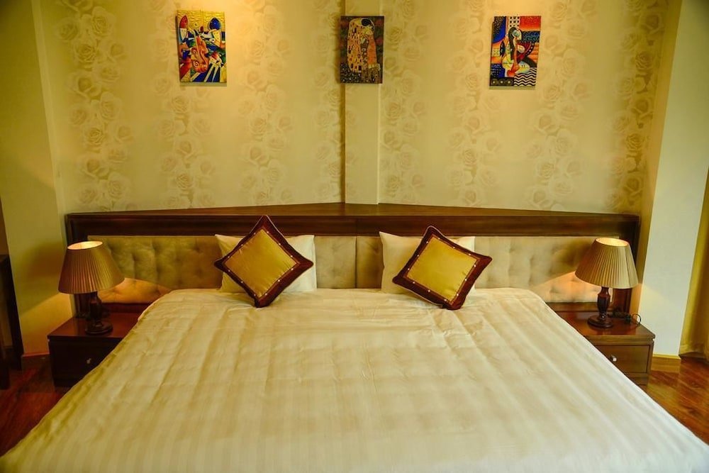 Фото Sunrise Suites Hotel Hanoi