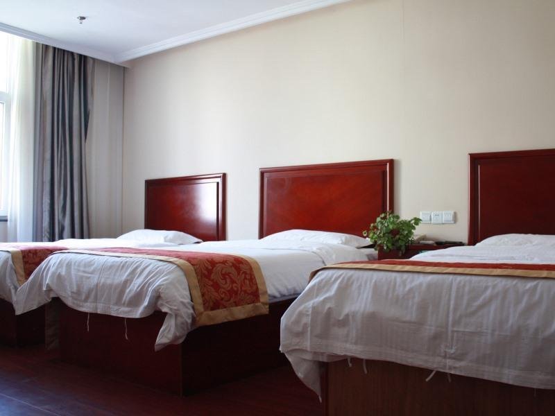 Фото GreenTree Inn ShanDong QingDao Railway Station East Square PiChaiYuan Express Hotel