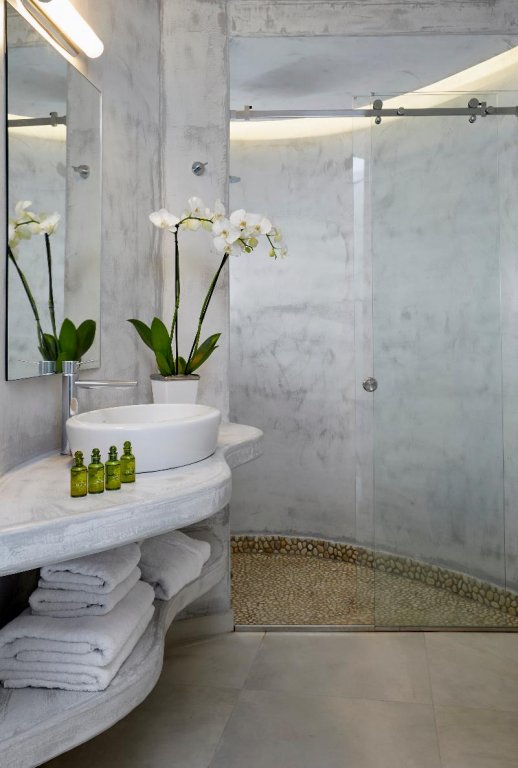 Фото Aperanto Suites