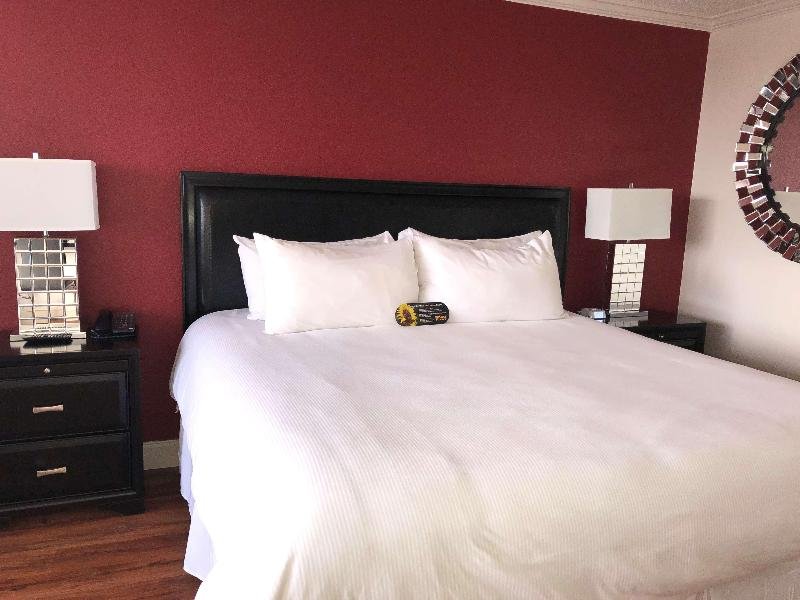 Фото Magnolia Bluffs Casino Hotel, Bw Premier Collection