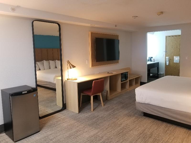 Фото Hotel Thea Tacoma, Ascend Hotel Collection