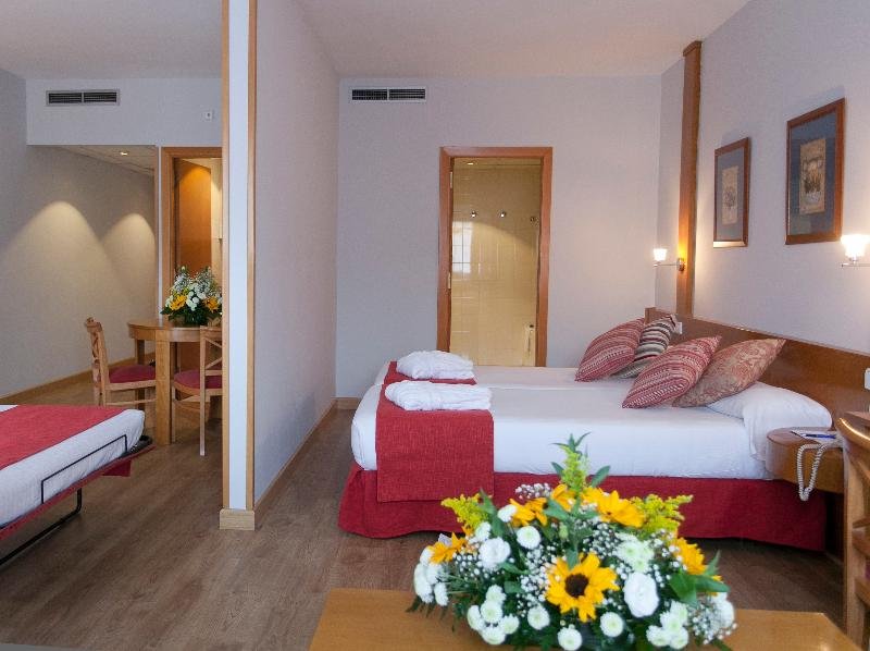 Фото Muralto Madrid Princesa