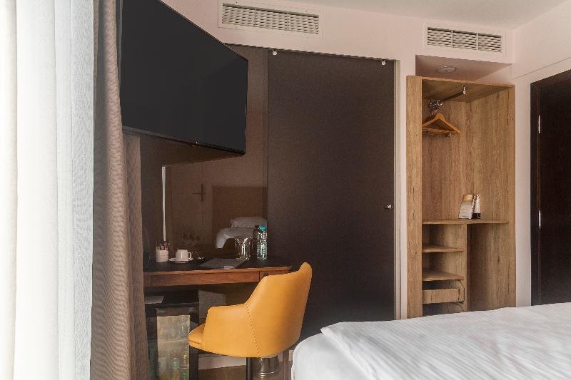 Фото Amiral Hotel