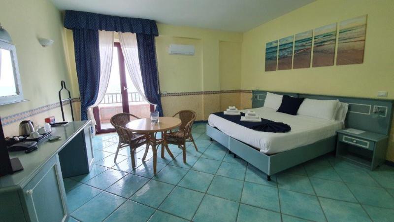 Фото Hotel Polo Nautico