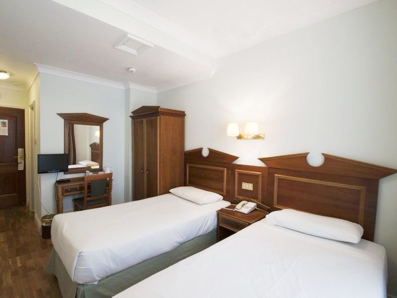 Фото Royal Eagle Hotel