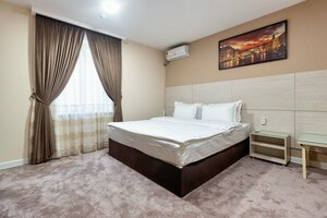 Musafir (Qoratosh Drive, 10), hotel