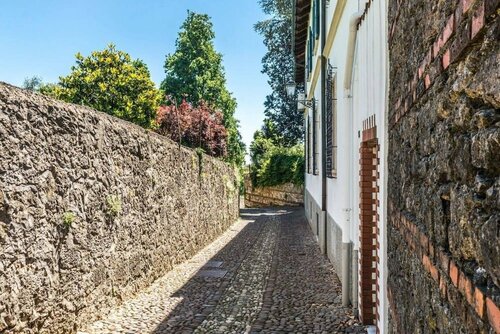 Гостиница Stunning 6-bed Private Villa With Pool Near Venice в Виченце