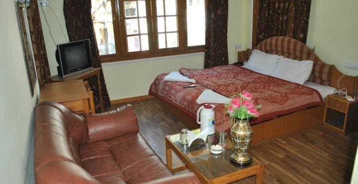 Фото Hotel Abshar