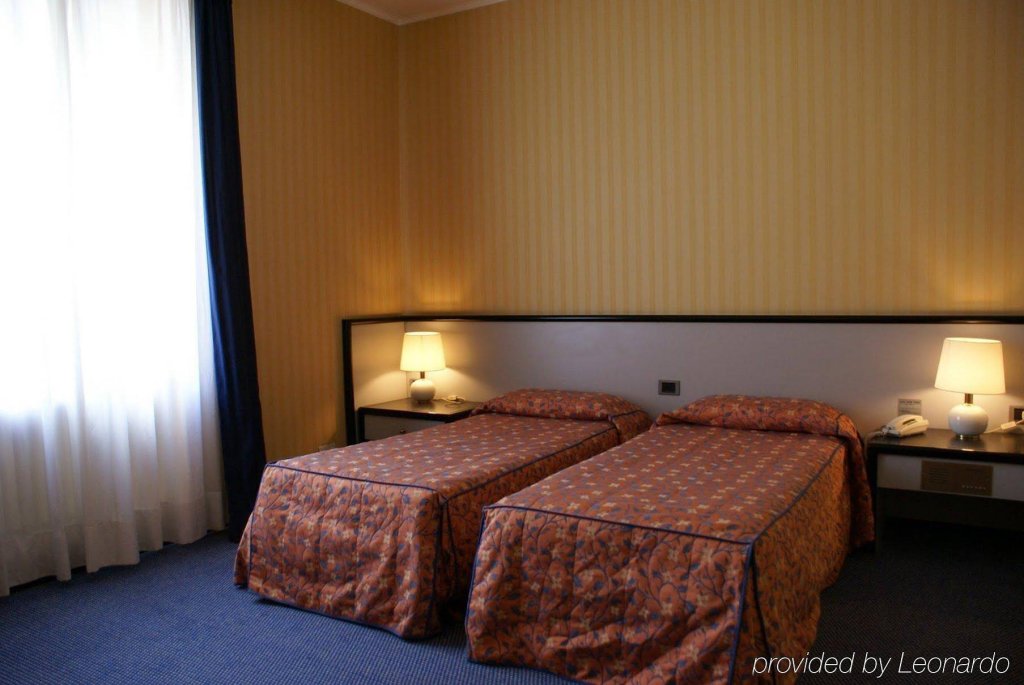 Фото IQ Hotel Milano