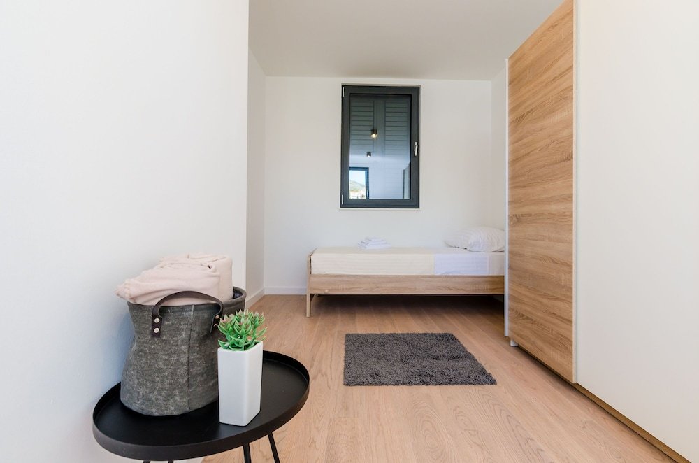 Фото Apartments Ljubimir