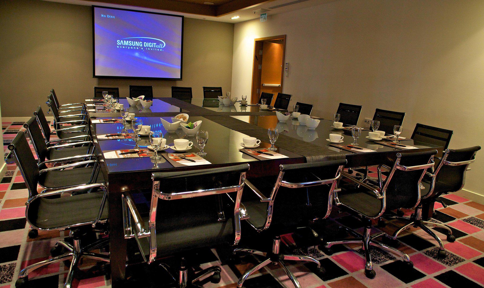 Фото Crowne Plaza Tel Aviv City Center, an Ihg Hotel