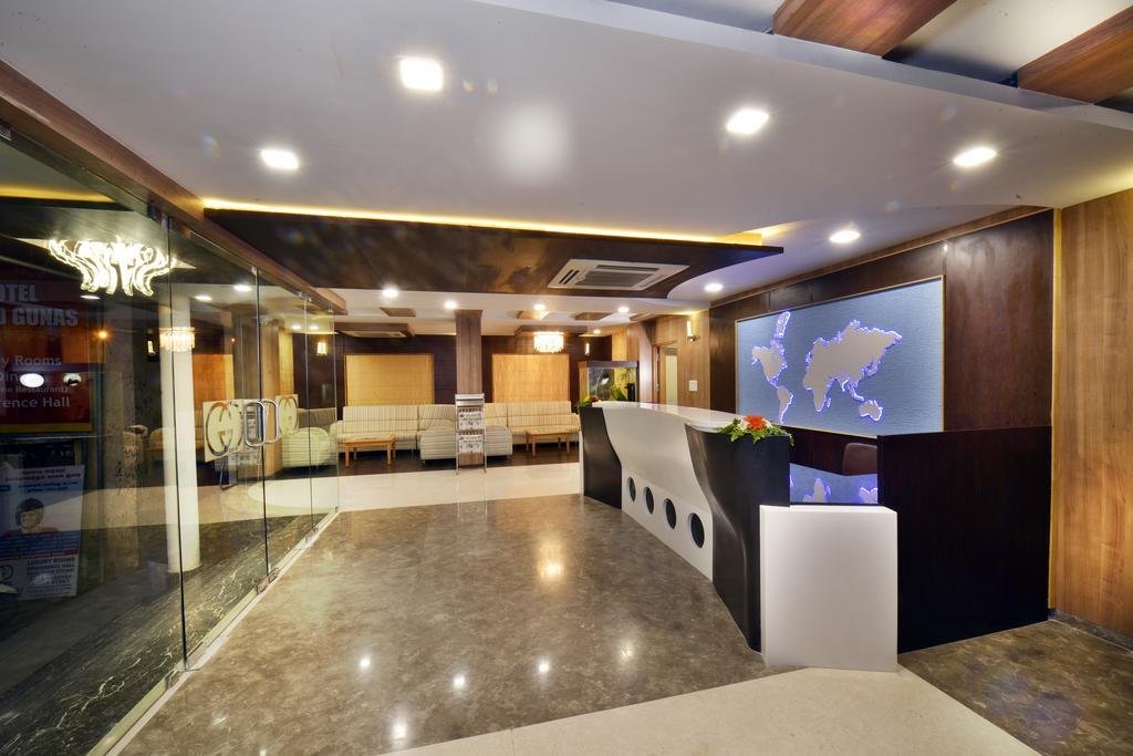 Фото Fabhotel Grand Gunas