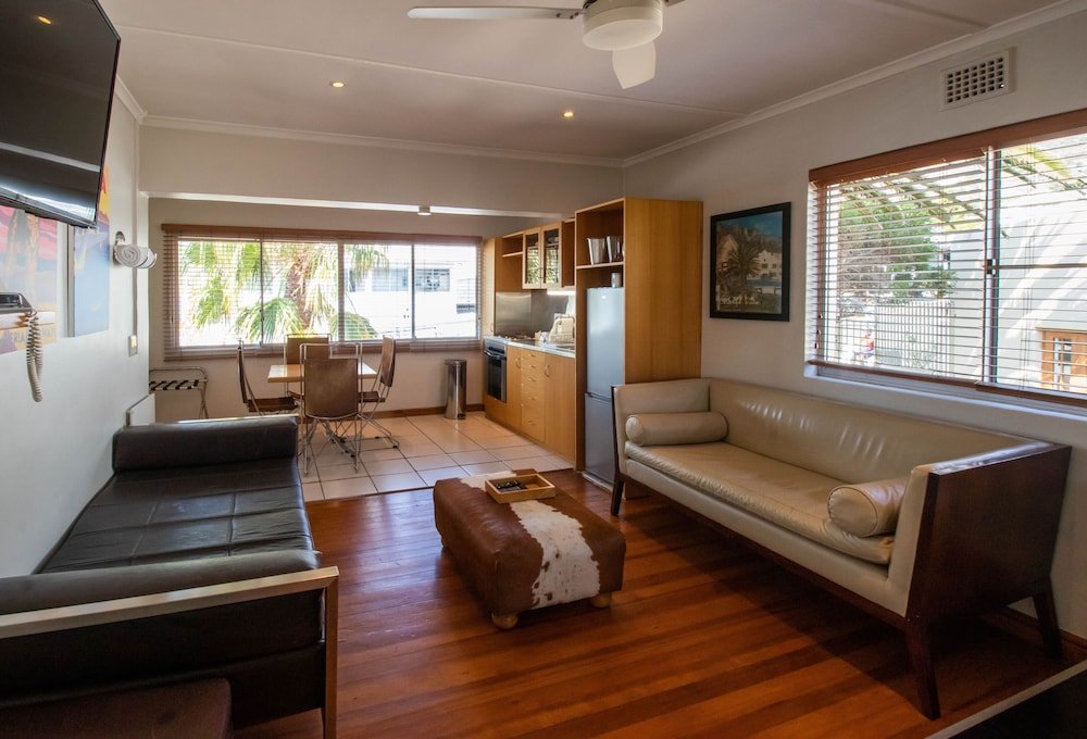 Фото Camps Bay Village