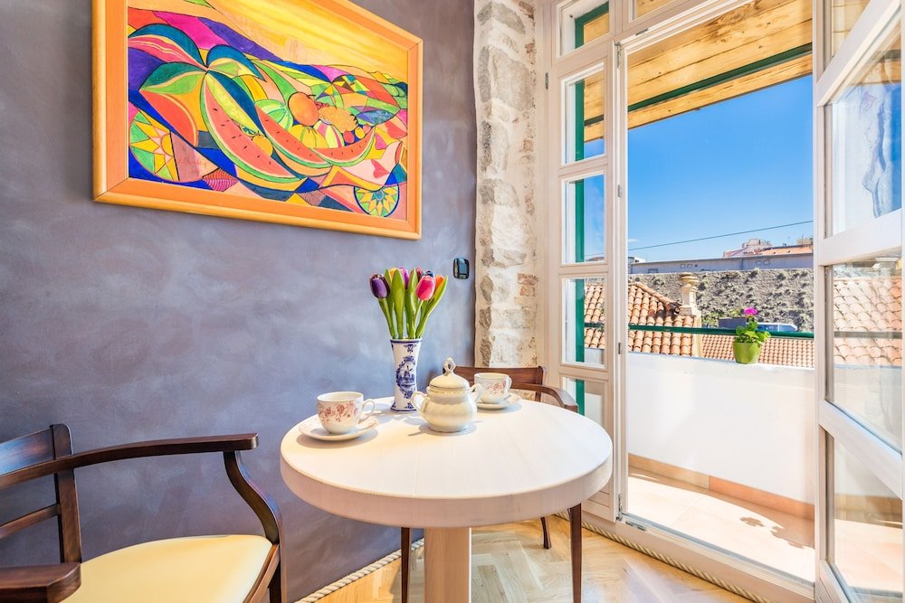 Фото Captain's Apartment