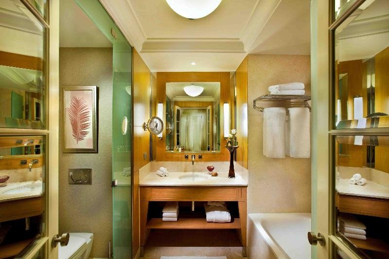 Фото Kempinski Nile Hotel Cairo