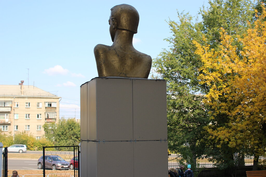 Monument, memorial Бюст Зое Анатольевне Космодемьянской, Magnitogorsk, photo