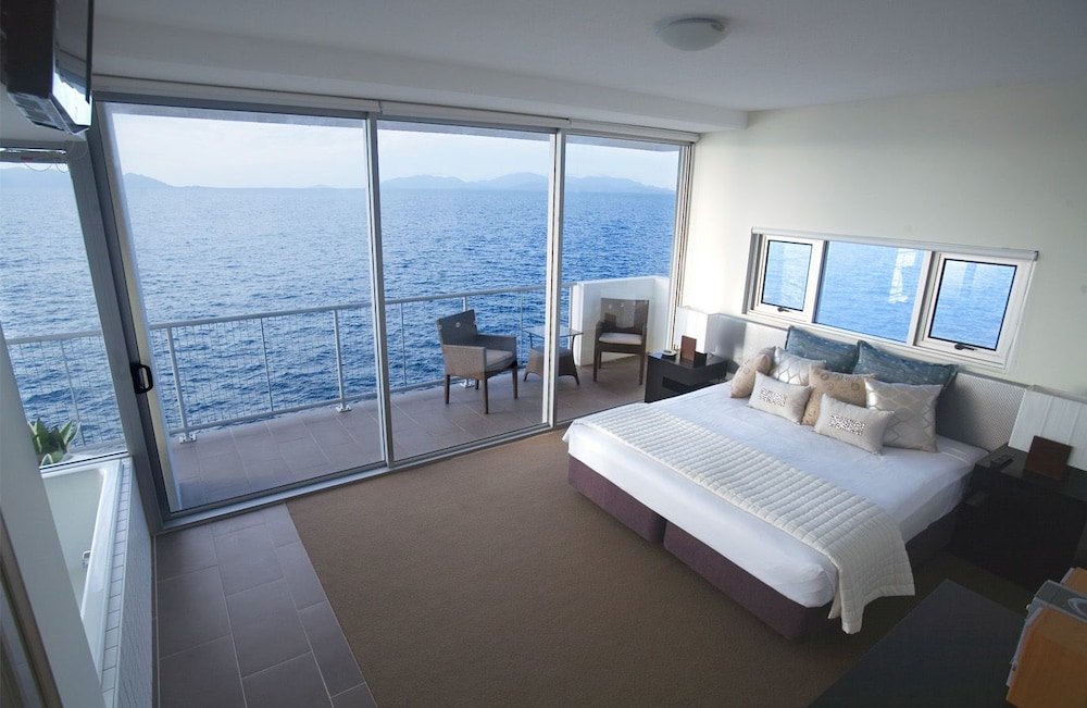 Фото 1 Bright Point Apartment 5101