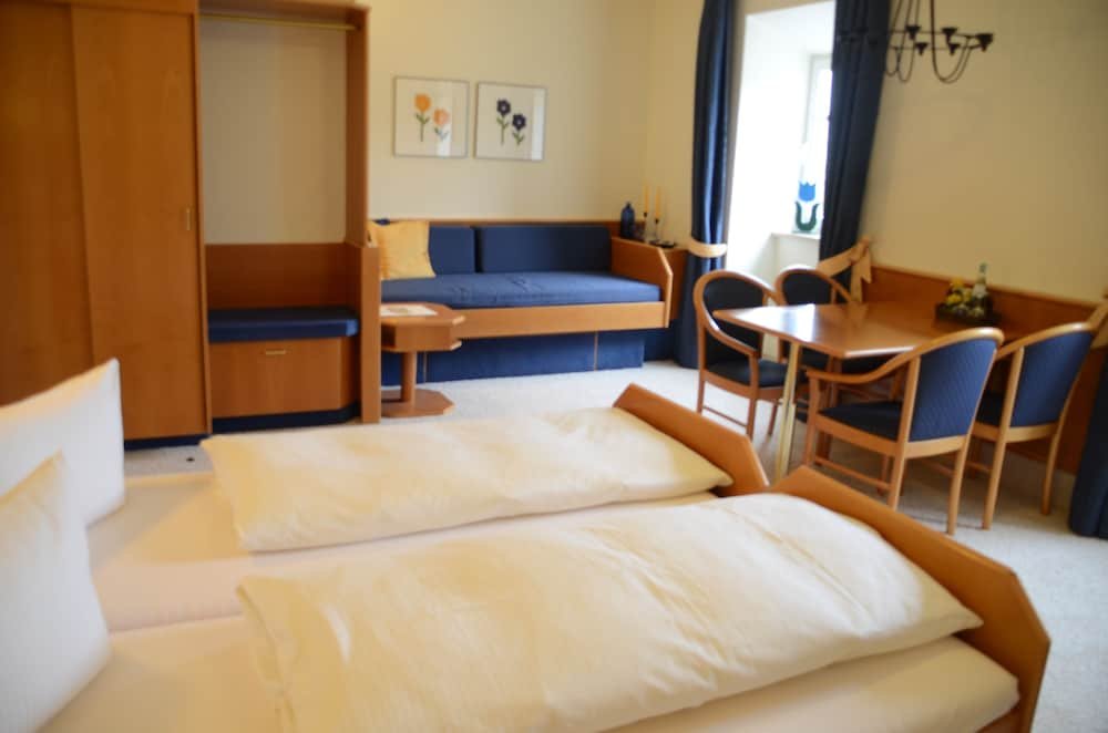 Фото Hotel Mainblick