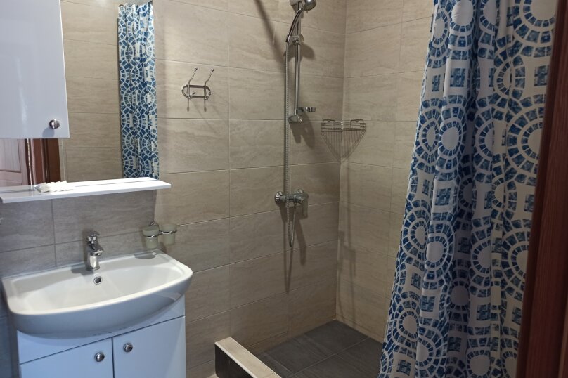 Фото На Кати Соловьяновой 14а