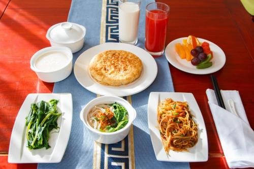 Фото Snowy Sands Resort