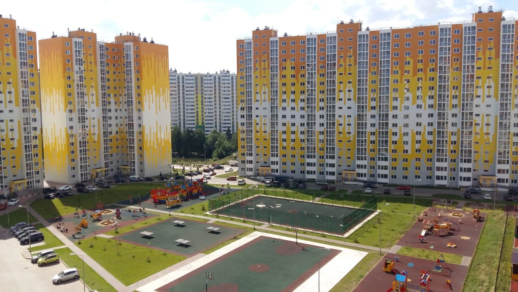 Онлайн порно трахает подружкам үйде