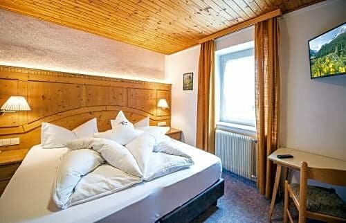 Гостиница Alpin Garni Die Kleine Post