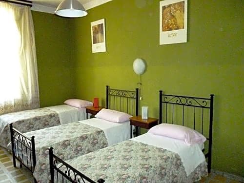 Фото Hotel Giamaica for Girls & Ladies Only