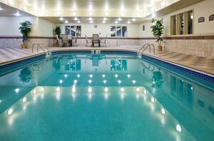 Гостиница Holiday Inn Express Hotel & Suites Grand Forks, an Ihg Hotel