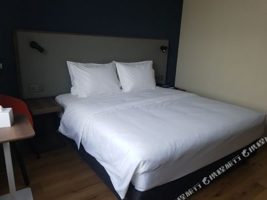 Фото Holiday Inn Express Sanya Bay