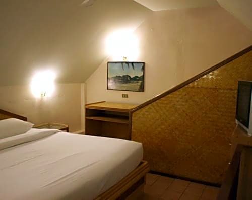 Фото Karon Cafe Inn