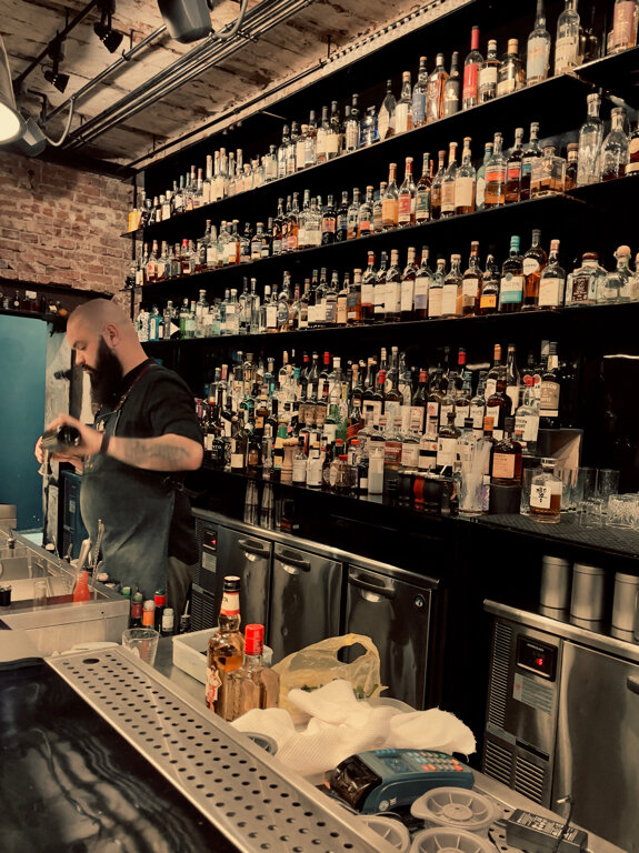 Bar, pub Moonshine, Vladivostok, photo