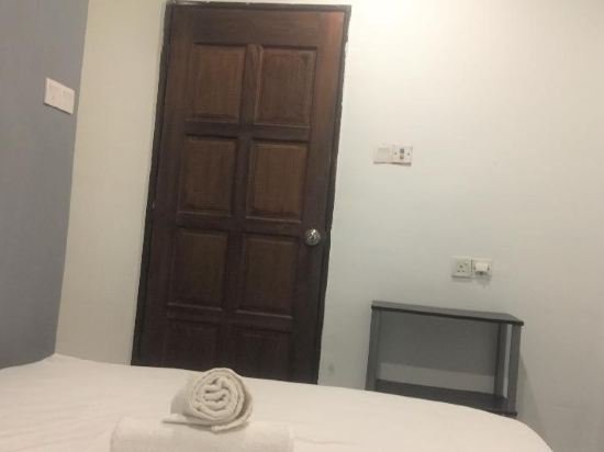 Фото Spot On 90194 Lincoln's Backpackers