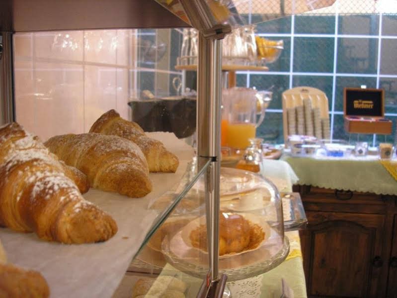 Фото Hotel Artorius Rome