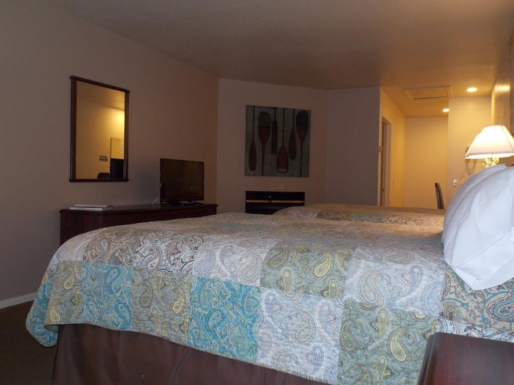 Фото Vintage Lakeside Inn