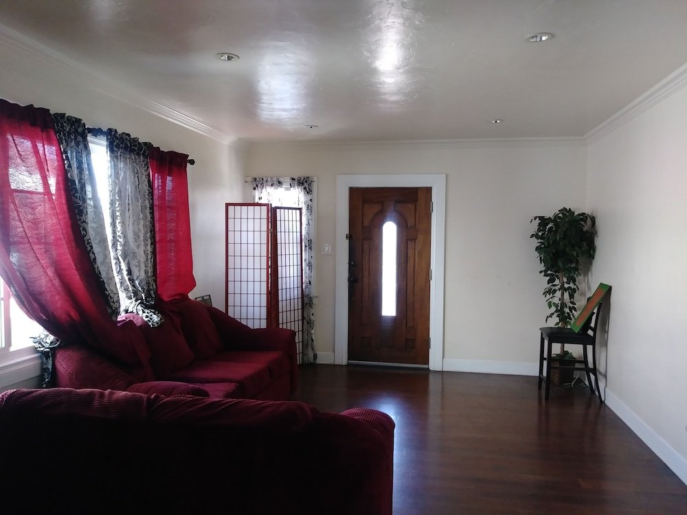 Фото Sleep Cheap Bnb