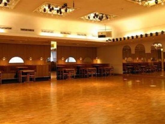 Фото Courtyard by Marriott Freiburg