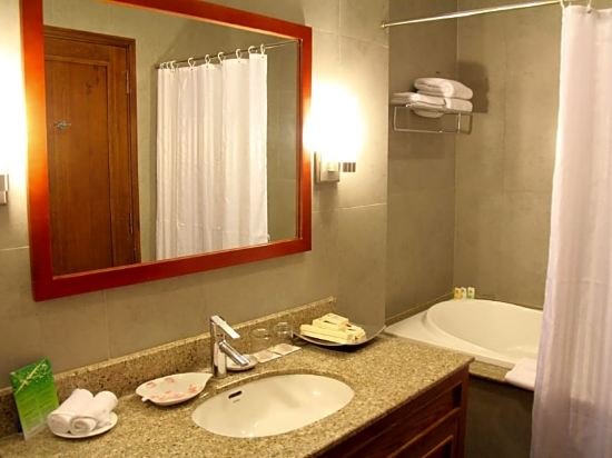 Фото Petro Hotel