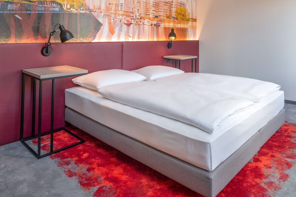 Фото Campanile Duisburg City