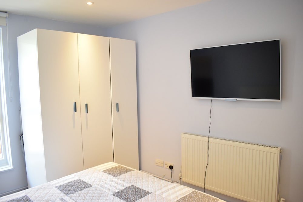 Фото Chelsea House Hotel