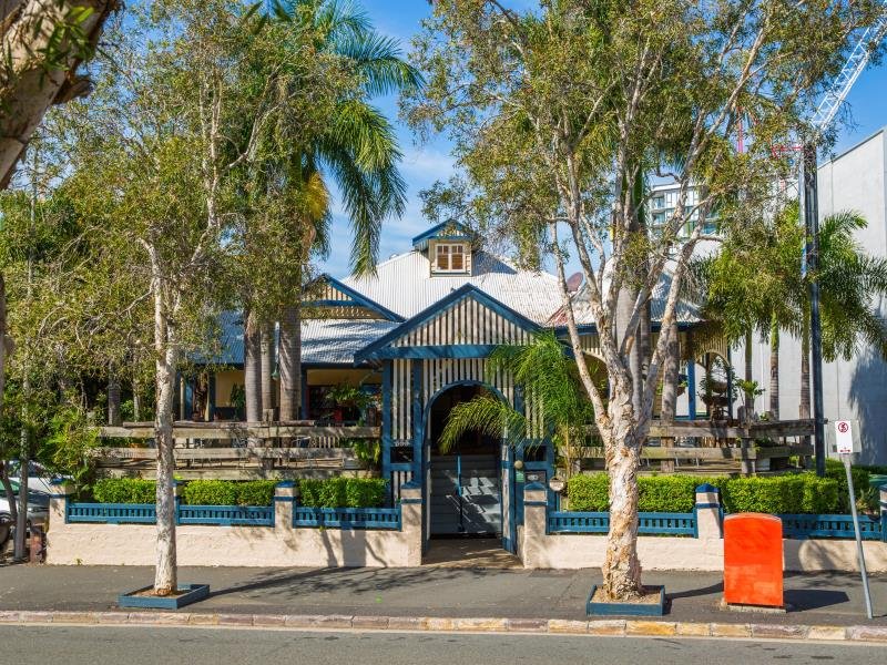 Фото Brisbane Manor Hotel