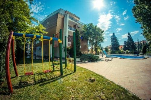 Гостиница Golden Fort Apartments в Солнечном Береге