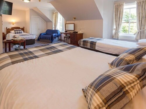 Гостиница The Woodside Hotel, Aberdour. Exclusive Use
