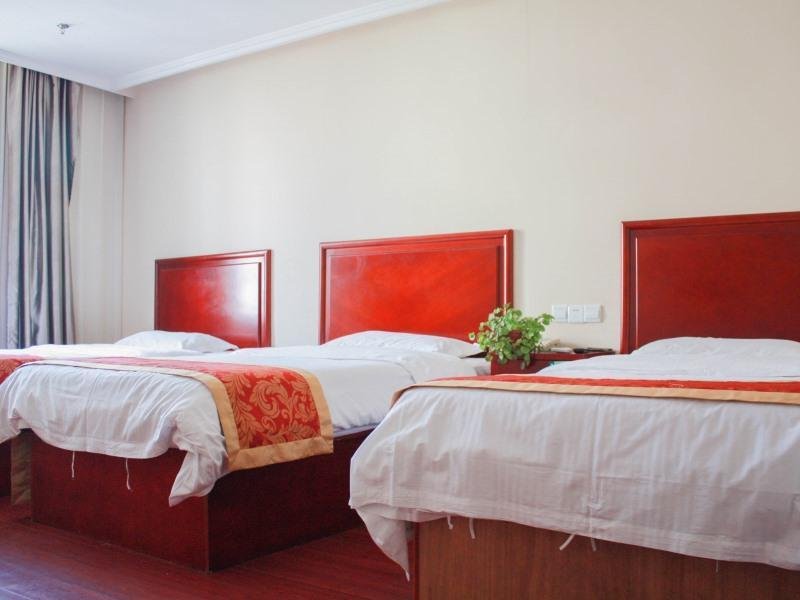 Фото GreenTree Inn ShanDong QingDao Railway Station East Square PiChaiYuan Express Hotel