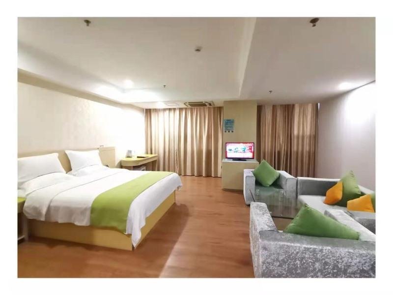 Фото GreenTree Inn Yangjiang Xiping Road Bus Terminal Station Express Hotel