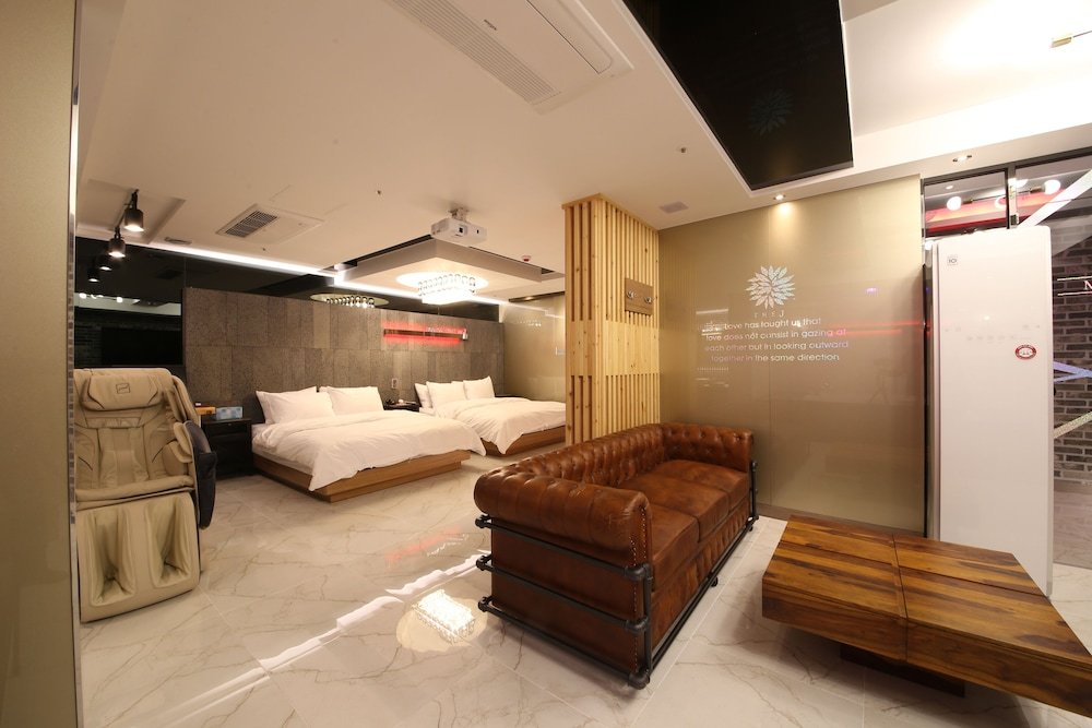 Фото Daegu J Hotel