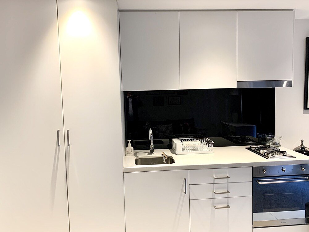 Фото ReadySet Apartments on Little Collins