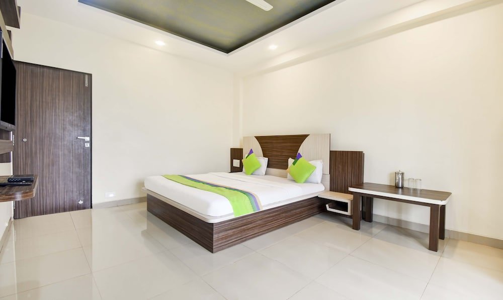 Фото Yashraj Residency